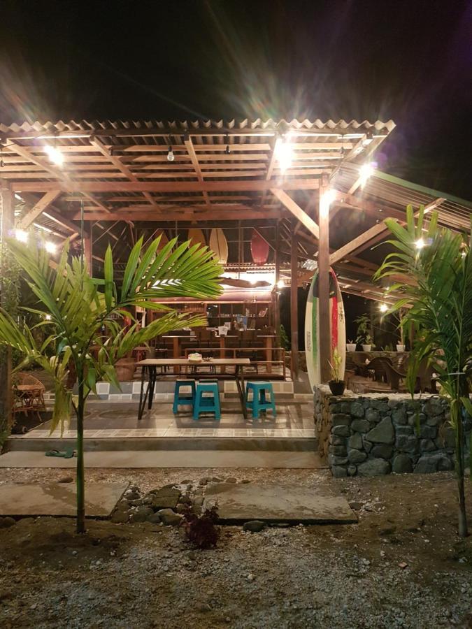 Amban Beach House Маноквари Экстерьер фото